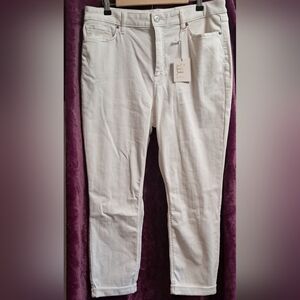 NWT Lauren Conrad white jeans